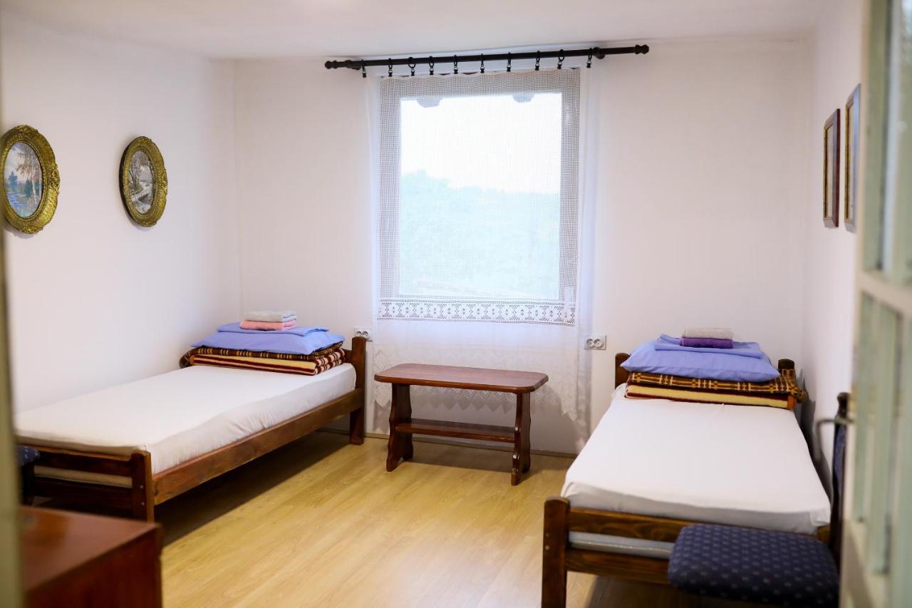 Green Apartments Kursumlija Bagian luar foto