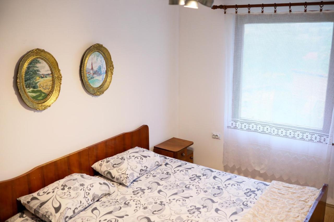 Green Apartments Kursumlija Bagian luar foto